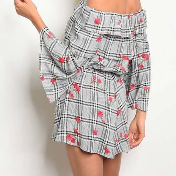 Miss Love Off The Shoulder Bell Sleeve Shorts Romper Black Plaid Cherry Small - Picture 2 of 12